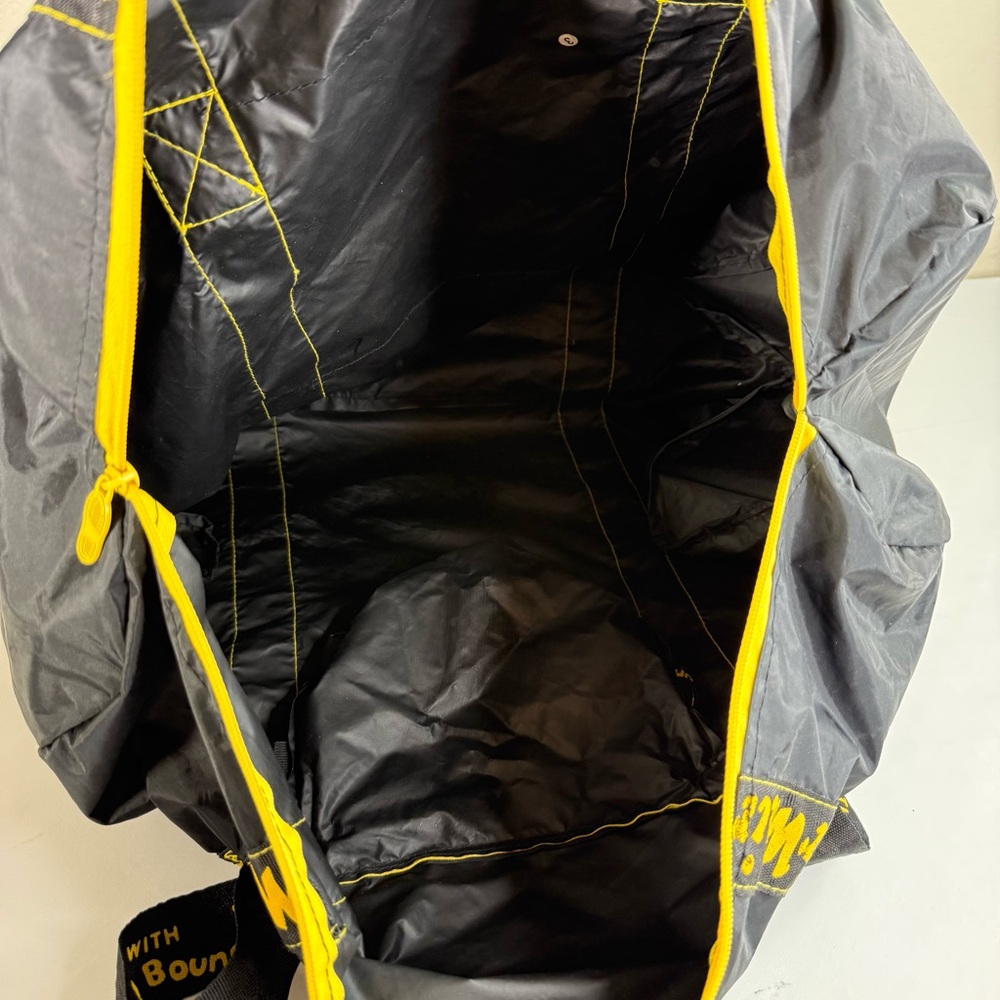 Vintage NOS Dr. Martens DM Docs Airwair Packable Nylon Duffle Gym Bag RARE HTF - Picture 11 of 16